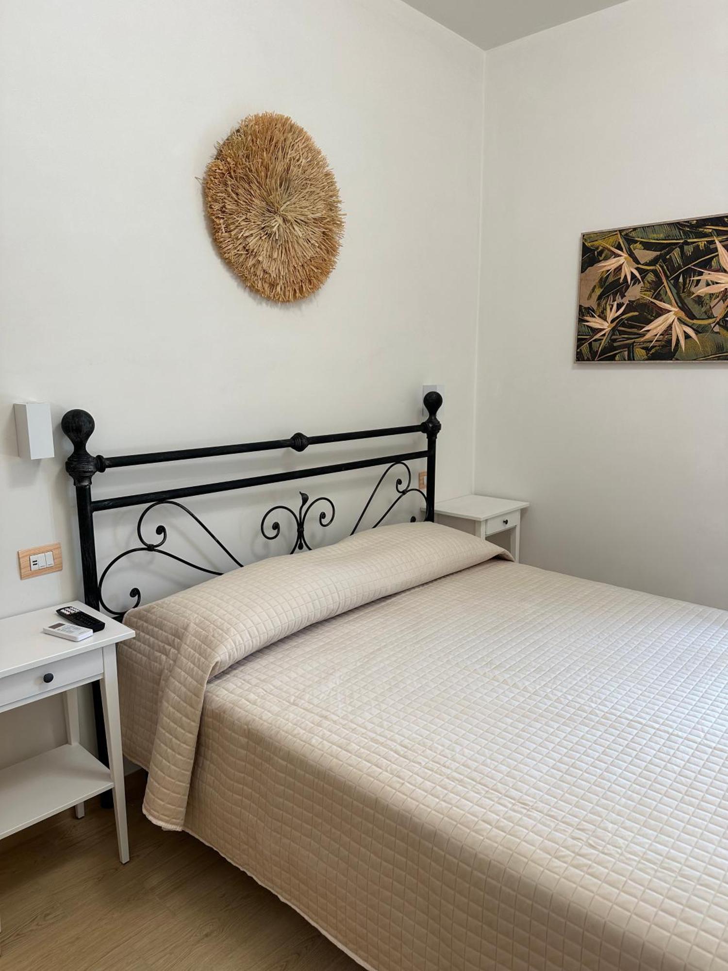 Li Mori Rooms Lizzanello Exterior foto